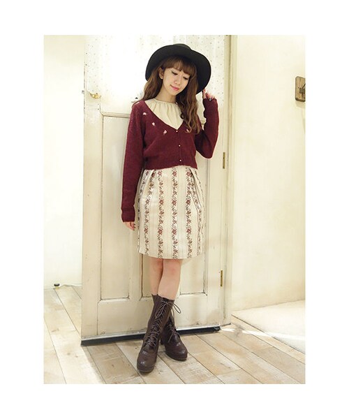 an another angelus（アンアナザーアンジェラス）の「衿ぐりローズ刺繍ニットカーディガン/an another angelus（カーディガン/ボレロ・レディース・その他）」の3枚目の写真