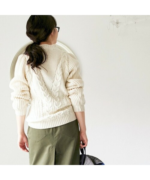 SLADKY（スラドキー）の「SLADKY(スラドキー) ケーブル編みハイネックニット（ニット/セーター・レディース・ホワイト/ブラック・Free）」の2枚目の写真