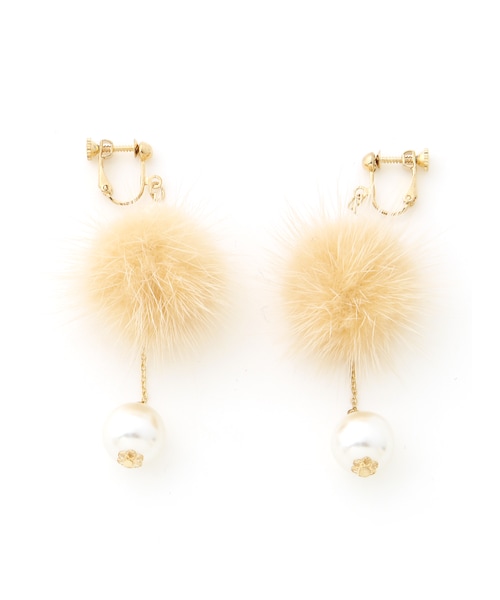 GRL（グレイル）の「ミンクファーxパールイヤリング（イヤリング・レディース・ホワイト/ブラック/ブルー/ピンク/ボルドー/ベージュ・F）」の4枚目の写真