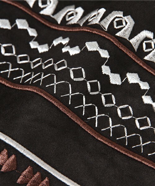 archives（アルシーヴ）の「幾何学刺繍台形スカート（スカート・レディース・ブラック/グレー/ベージュ・MEDIUM）」の11枚目の写真