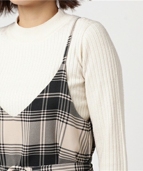 archives（アルシーヴ）の「ベルト付きチェック柄キャミワンピース（ワンピース・レディース・ブラック/グレー/ベージュ・MEDIUM）」の8枚目の写真