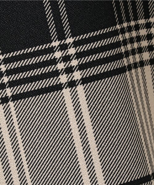 archives（アルシーヴ）の「ベルト付きチェック柄キャミワンピース（ワンピース・レディース・ブラック/グレー/ベージュ・MEDIUM）」の11枚目の写真