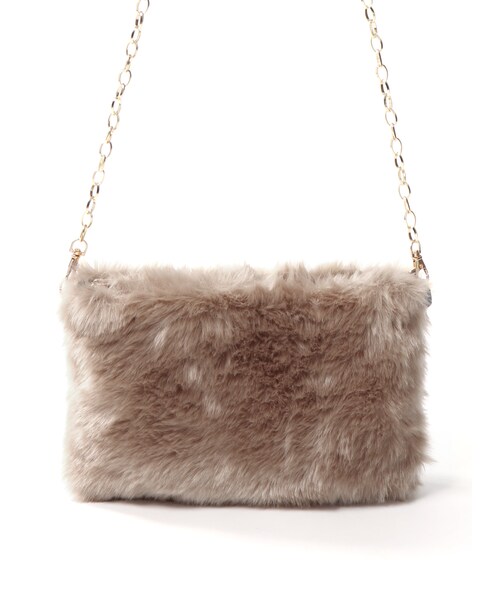 GRL（グレイル）の「ファーチェーンバッグ（ショルダーバッグ・レディース・ブラック/ブラウン/ベージュ/ボルドー/グレージュ/ピンク/ネイビー/グレー/オフホワイト/マスタード/グリーン・F）」の3枚目の写真