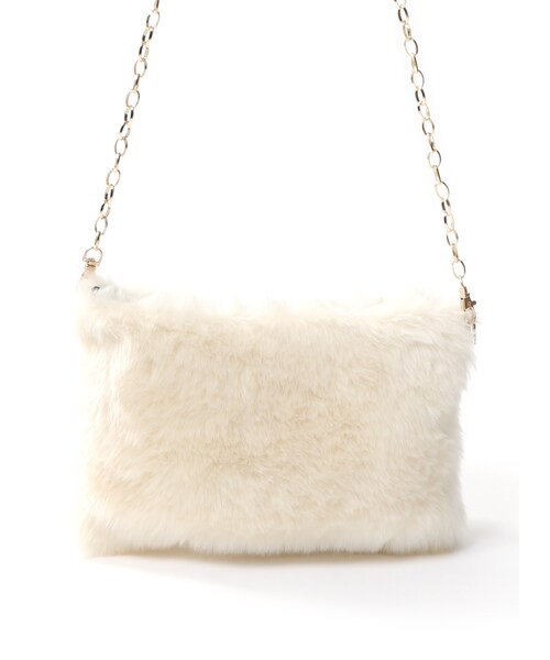 GRL（グレイル）の「ファーチェーンバッグ（ショルダーバッグ・レディース・ブラック/ブラウン/ベージュ/ボルドー/グレージュ/ピンク/ネイビー/グレー/オフホワイト/マスタード/グリーン・F）」の2枚目の写真