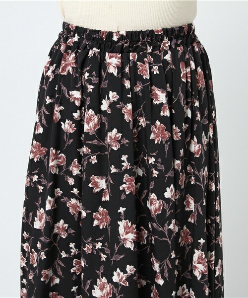 archives（アルシーヴ）の「花柄ミディ丈スカート（スカート・レディース・アイボリー/ブラック・MEDIUM）」の7枚目の写真