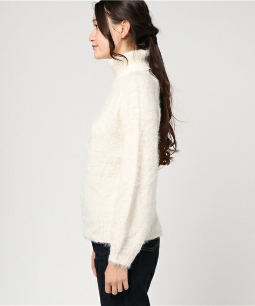 archives（アルシーヴ）の「テンタッチタートルプルオーバー（ニット/セーター・レディース・オフホワイト/ブラック/グレー/ピンク・MEDIUM）」の6枚目の写真