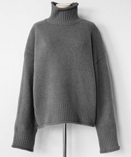 DHOLIC（ディーホリック）の「ドロップショルダーリブタートルネックニットプルオーバー（ニット/セーター・レディース・ネイビー/ベージュ/グレー/ワイン・FREE）」の2枚目の写真