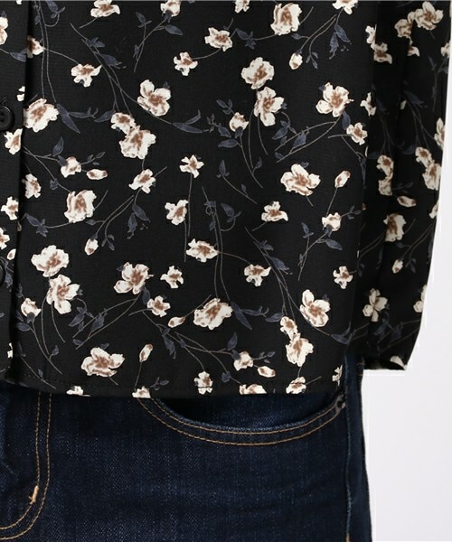 archives（アルシーヴ）の「ボータイベルスリーブ花柄ブラウス（シャツ/ブラウス・レディース・オフホワイト/ブラック・MEDIUM）」の8枚目の写真