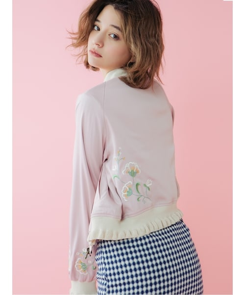 dazzlin（ダズリン）の「【sw】リバーシブル刺繍ブルゾン（ジャケット/アウター・レディース・オフホワイト/ピンク/ミントグリーン・F）」の4枚目の写真