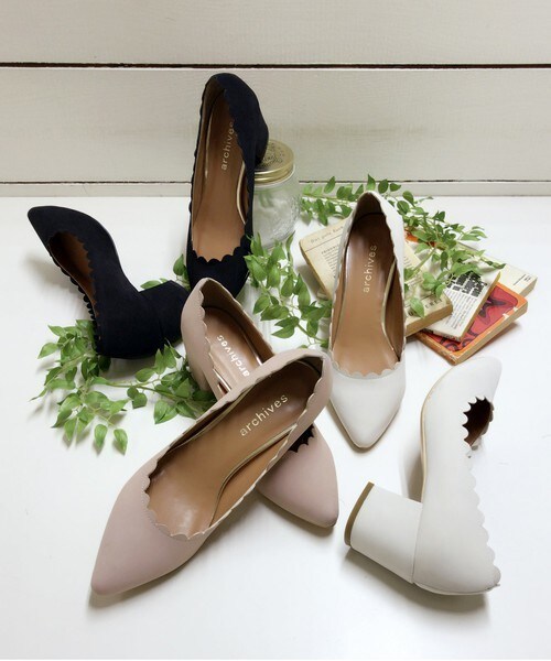 archives（アルシーヴ）の「【予約】スカラップパンプス（パンプス・レディース・アイボリー/ブラック/ピンクベージュ・MEDIUM/LARGE）」の10枚目の写真