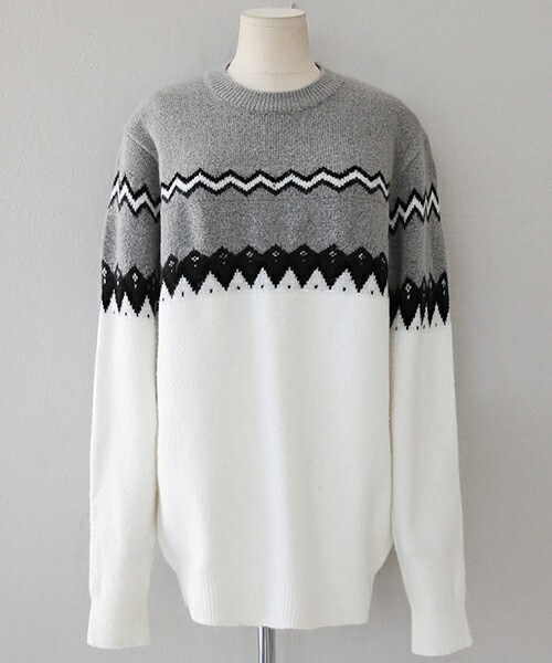 DHOLIC（ディーホリック）の「ジグザグパターンニットプルオーバー（ニット/セーター・レディース・ブルー/アイボリー・FREE）」の2枚目の写真