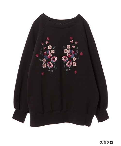 w closet(ダブルクローゼット)の「刺繍入り裏起毛ビッグプルオーバー(トップス・レディース・アイボリー/ラベンダー/スミクロ・FREE)」の1枚目の写真