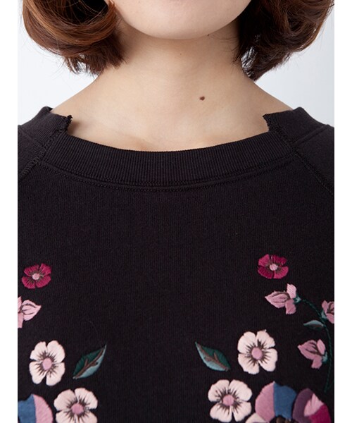 w closet(ダブルクローゼット)の「刺繍入り裏起毛ビッグプルオーバー(トップス・レディース・アイボリー/ラベンダー/スミクロ・FREE)」の9枚目の写真