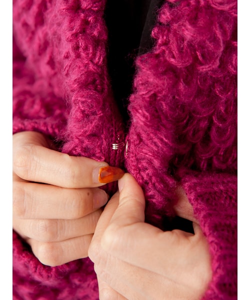 w closet(ダブルクローゼット)の「ループ編みカーディガン(トップス・レディース・Sグレー/グレージュ/チェリーピンク/Dオレンジ・FREE)」の9枚目の写真