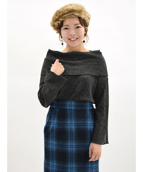 w closet（ダブルクローゼット）の「ワイドリブオフショルプルオーバー（トップス・レディース・ブラウン/エンジ/ブラック/グレー・FREE）」の5枚目の写真