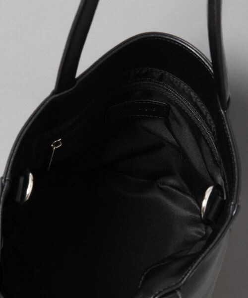 JEANASIS（ジーナシス）の「ミニボールチェーンBAG（バッグ・アイボリー()/ブラック()）」の6枚目の写真