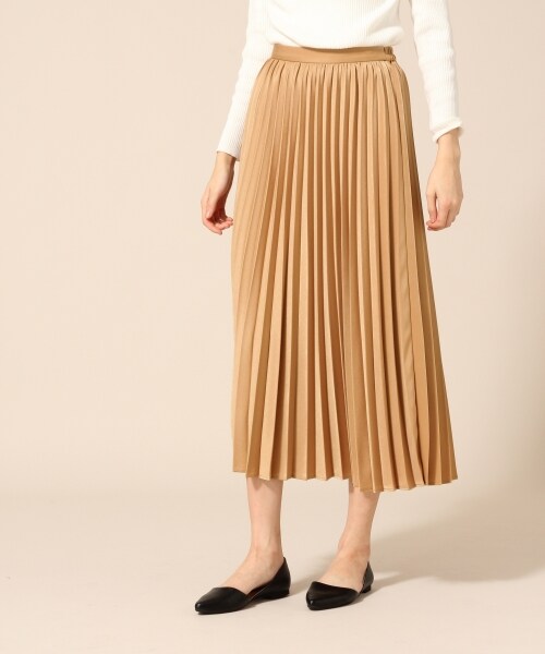 LOWRYS FARM（ローリーズファーム）の「マットサテンプリーツスカート（スカート・ブラック/グレー/レッド/ベージュ）」の3枚目の写真