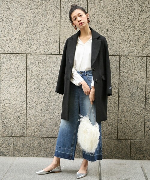 LOWRYS FARM（ローリーズファーム）の「ＣＯＮＥワイドパンツ（パンツ・ブルーオリカエシ/ブルーキリカエ/ワンウォッシュオリカエシ）」の5枚目の写真