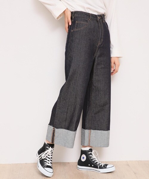 LOWRYS FARM（ローリーズファーム）の「ＣＯＮＥワイドパンツ（パンツ・ブルーオリカエシ/ブルーキリカエ/ワンウォッシュオリカエシ）」の3枚目の写真