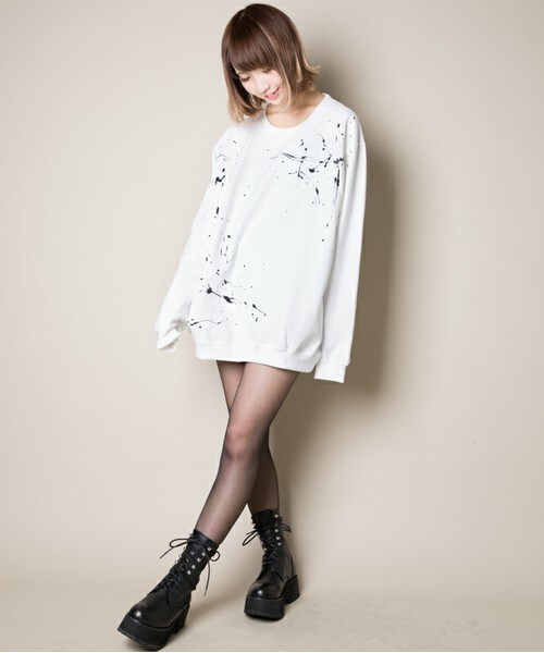 CASPER JOHN AIVER（キャスパージョンアイバー）の「CASPER JOHN AIVER　スプラッシュ加工ビッグスウェット（スウェット・メンズ・ホワイト/ブラック/レッド・FREE）」の11枚目の写真