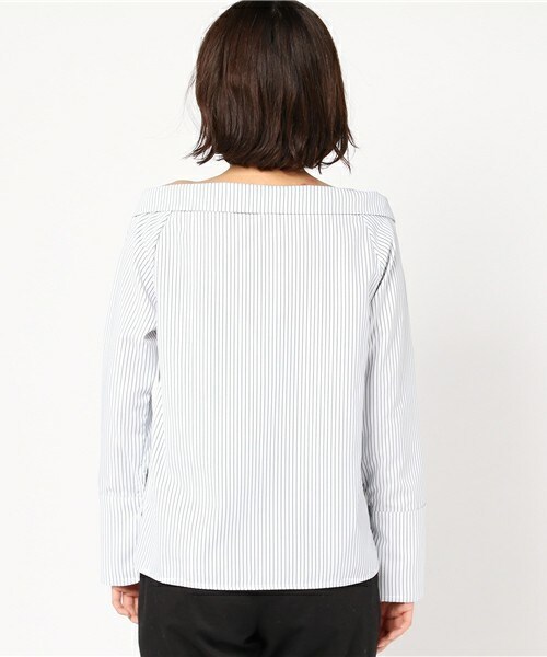 archives（アルシーヴ）の「オフショルシャツブラウス（シャツ/ブラウス・レディース・オフホワイト/ブルー/ネイビー・MEDIUM）」の6枚目の写真