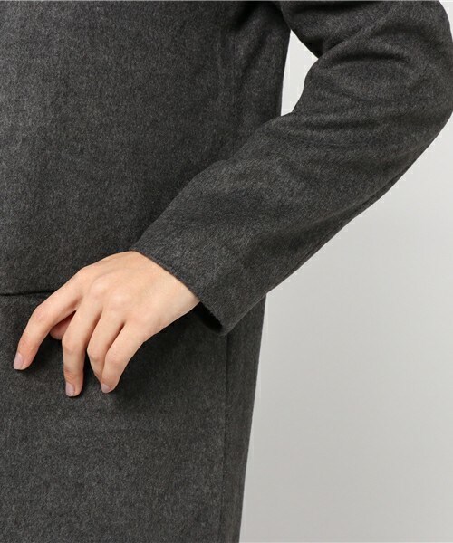 archives（アルシーヴ）の「スヌード付きノーカラーコート（ノーカラージャケット・レディース・アイボリー/グレー/チャコールグレー・MEDIUM）」の8枚目の写真