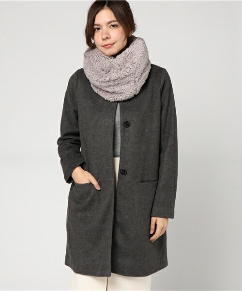 archives（アルシーヴ）の「スヌード付きノーカラーコート（ノーカラージャケット・レディース・アイボリー/グレー/チャコールグレー・MEDIUM）」の3枚目の写真