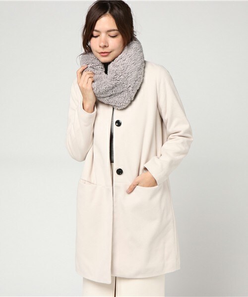 archives（アルシーヴ）の「スヌード付きノーカラーコート（ノーカラージャケット・レディース・アイボリー/グレー/チャコールグレー・MEDIUM）」の2枚目の写真