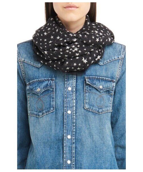 Saint Laurent（サンローラン）の「Saint Laurent Star Print Cashmere