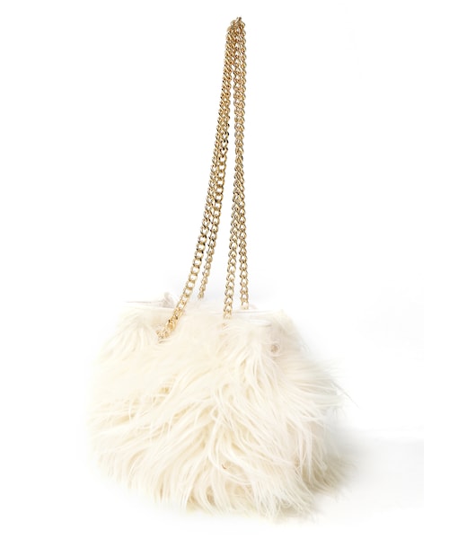 GRL（グレイル）の「ファーチェーンバッグ（ショルダーバッグ・レディース・ブラック/グレー/ベージュ/オフホワイト・F）」の2枚目の写真