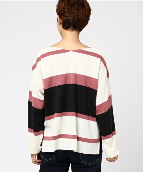 archives（アルシーヴ）の「マルチボーダーVネックニット（ニット/セーター・レディース・オフホワイト/ネイビー/ピンク・MEDIUM）」の6枚目の写真