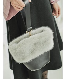 KORMARCH | フェイクファーバケットバッグ(かごバッグ)