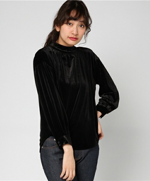 archives（アルシーヴ）の「ギャザーハイネックベロアプルオーバー（Tシャツ/カットソー・レディース・ブラック/ブルー/ピンク・MEDIUM）」の2枚目の写真