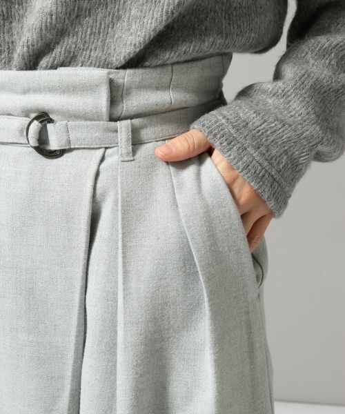 HARE(ハレ)の「ビキモウアシメクロップドパンツ(パンツ・ブラック/グレー)」の8枚目の写真