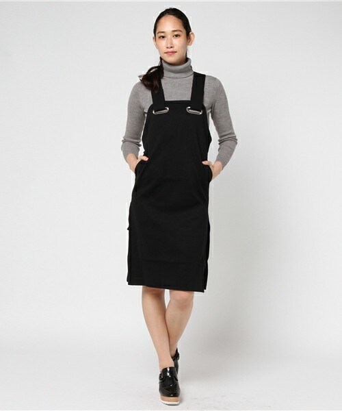 TOGA PULLA（トーガ　プルラ）の「TOGA PULLA バッククロスシャンブレージャージードレス（ワンピース・レディース・ブラック/ライトグリーン・36/38）」の5枚目の写真