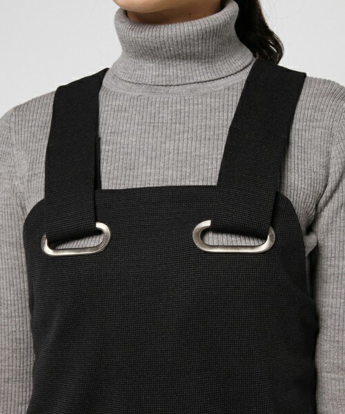 TOGA PULLA（トーガ　プルラ）の「TOGA PULLA バッククロスシャンブレージャージードレス（ワンピース・レディース・ブラック/ライトグリーン・36/38）」の6枚目の写真