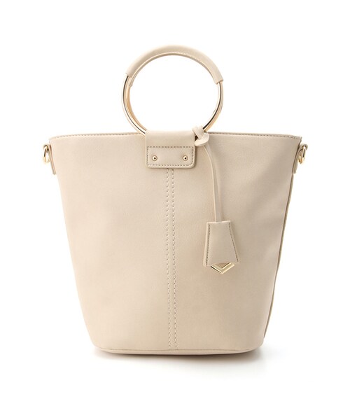 Honeys(ハニーズ)の「PVC金具ハンドルBag(バッグ・レディース・アイボリー/クロ/キャメル/ベージュ)」の4枚目の写真
