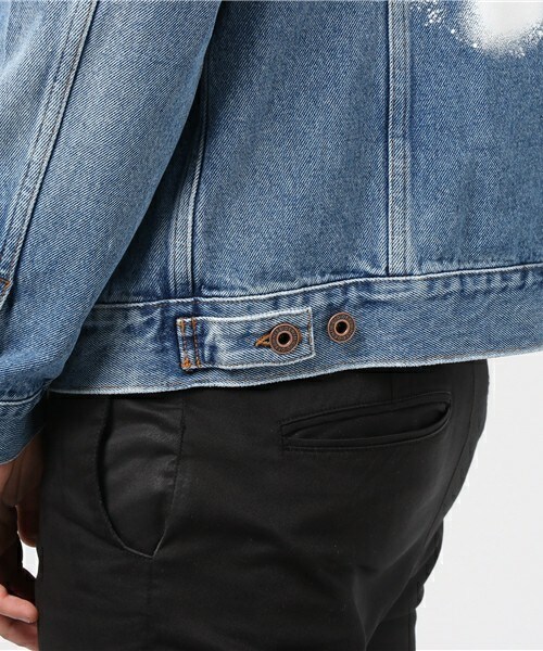 off white(オフホワイト)の「OFF WHITE 『DIAG SPRAY』デニムジャケット(デニムジャケット・メンズ・ダークブルー・SMALL)」の8枚目の写真