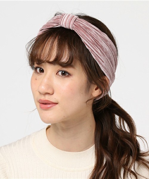 Bab Bou Jeloud（バブブージュルード）の「【Bab】ベロアヘアバンド（ヘアバンド・レディース・ブラック/ベージュ/グリーン/ピンク・FREE）」の4枚目の写真
