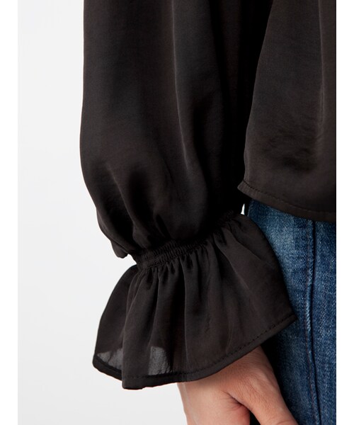 w closet（ダブルクローゼット）の「ベロアリボン付きシャーリングブラウス（トップス・レディース・アイボリー/ピンク/ブラック・FREE）」の9枚目の写真