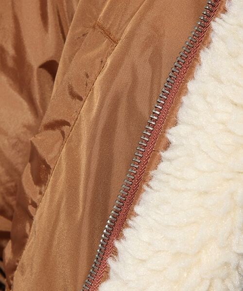 niko and...(ニコアンド)の「リバーシブルモコジャン(ジャケット/アウター・オフホワイト/ライトブラウン)」の20枚目の写真