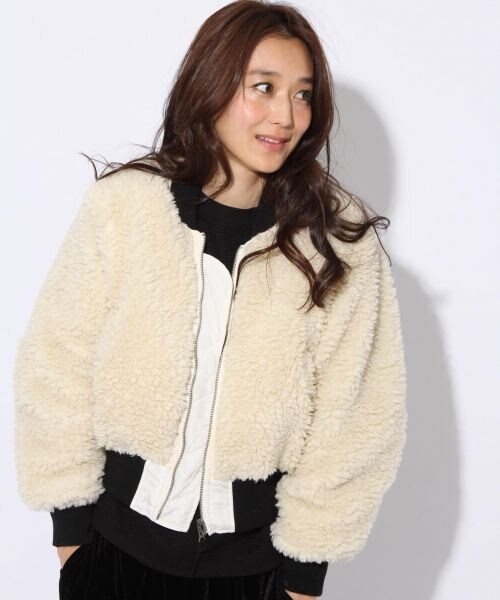 niko and...(ニコアンド)の「リバーシブルモコジャン(ジャケット/アウター・オフホワイト/ライトブラウン)」の7枚目の写真