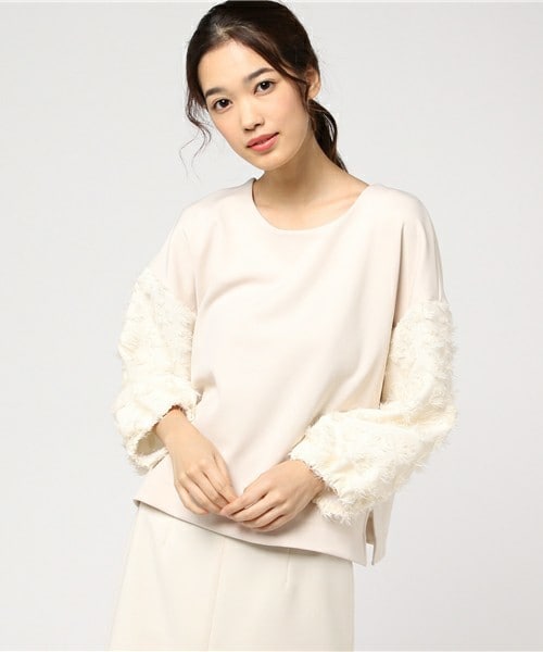 actuel(アクチュエル)の「ドットボリューム袖トップス(Tシャツ/カットソー・レディース・オフホワイト/ブラック/ネイビー・FREE)」の1枚目の写真