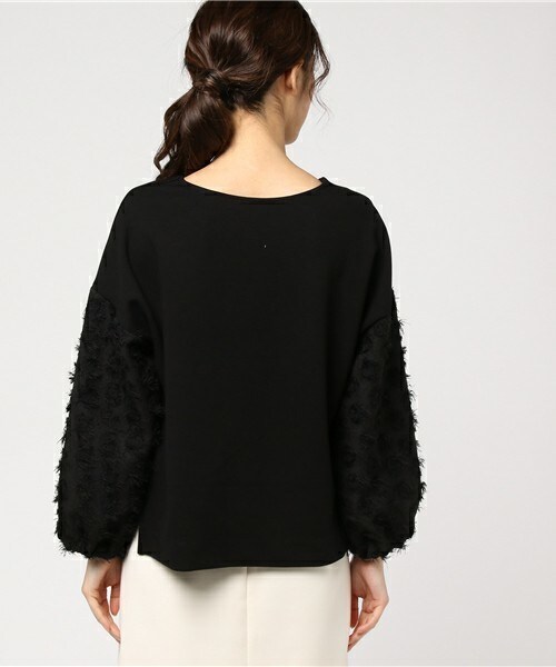 actuel(アクチュエル)の「ドットボリューム袖トップス(Tシャツ/カットソー・レディース・オフホワイト/ブラック/ネイビー・FREE)」の6枚目の写真