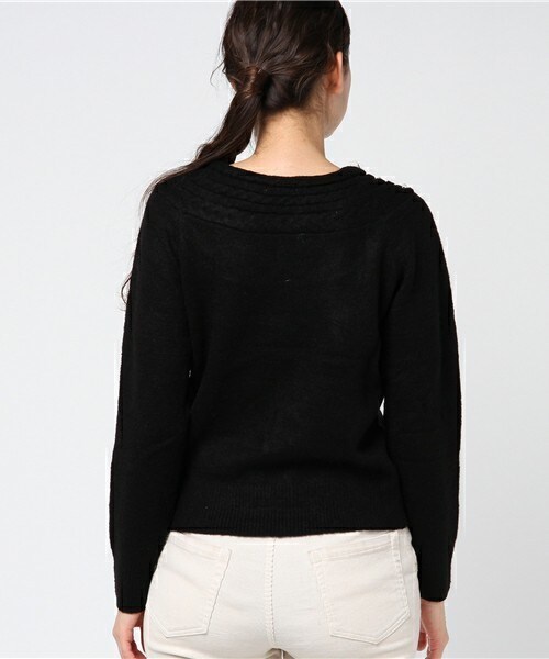 archives（アルシーヴ）の「パール付きプルオーバー（ニット/セーター・レディース・オフホワイト/ブラック/グレー・MEDIUM）」の6枚目の写真