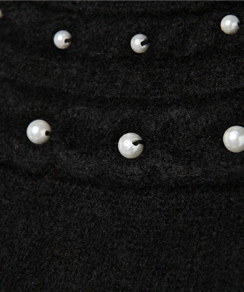 archives（アルシーヴ）の「パール付きプルオーバー（ニット/セーター・レディース・オフホワイト/ブラック/グレー・MEDIUM）」の9枚目の写真