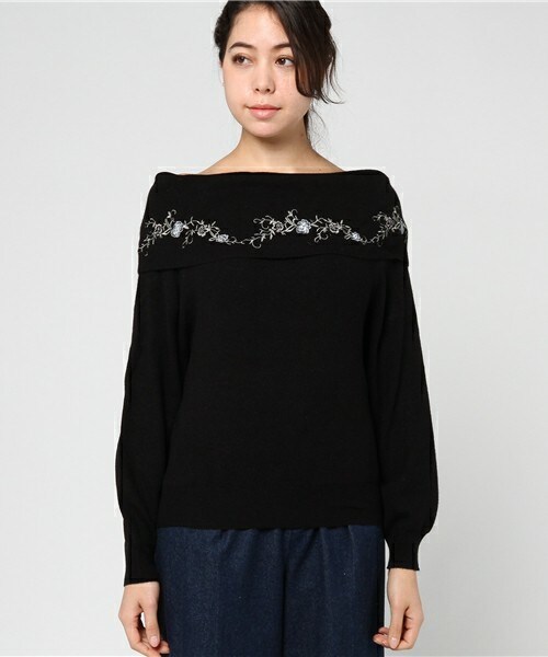 archives（アルシーヴ）の「オフタートル刺繍プルオーバー（ニット/セーター・レディース・オフホワイト/ブラック/ラベンダー・MEDIUM）」の4枚目の写真