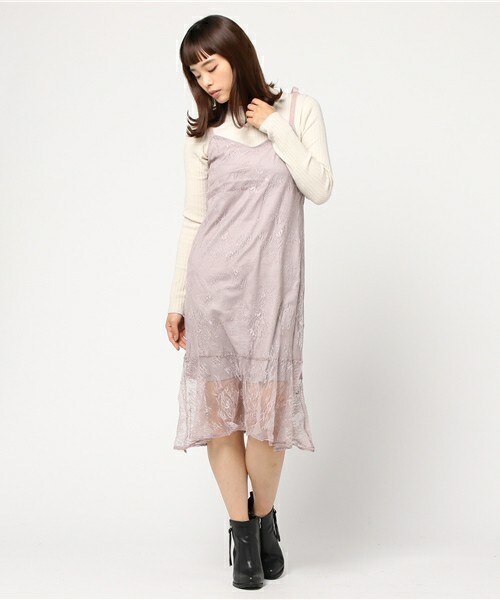 archives（アルシーヴ）の「刺繍レースキャミワンピース（ワンピース・レディース・ブラック/グレー/ピンク・MEDIUM）」の3枚目の写真