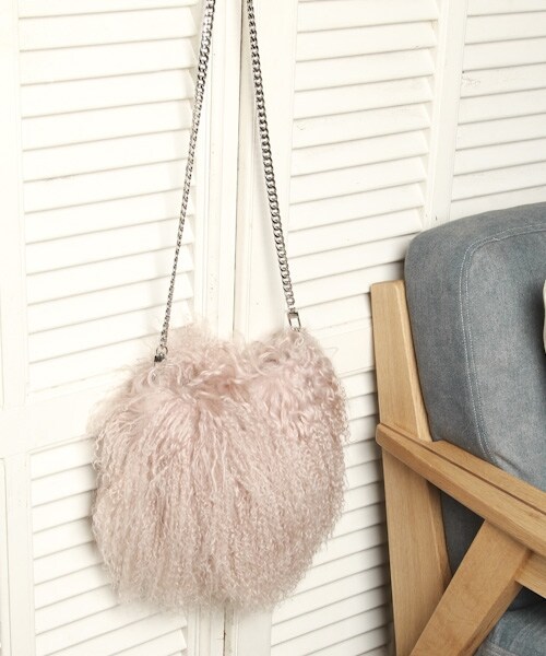 BAYFLOW（ベイフロー）の「チベットラムショルダーバッグ（バッグ・グレー/ピンク/カーキ）」の3枚目の写真