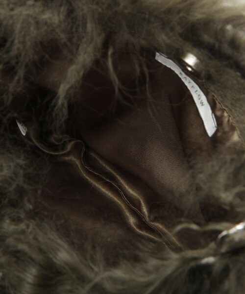 BAYFLOW（ベイフロー）の「チベットラムショルダーバッグ（バッグ・グレー/ピンク/カーキ）」の9枚目の写真